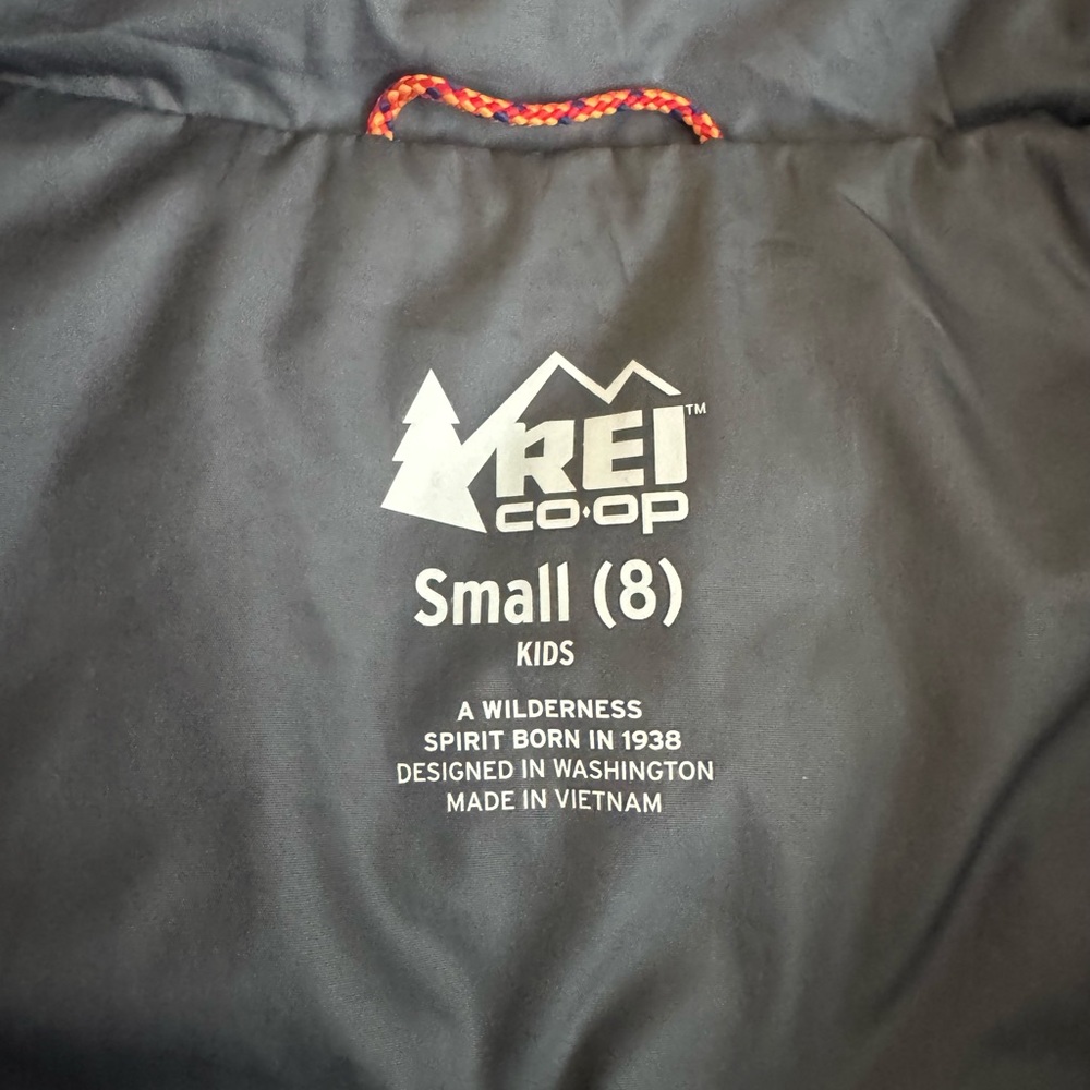 REI Co-op Kids Down Puffer Vest | Size Small (8) | Black | Excellent Condition - Picture 4 of 5
